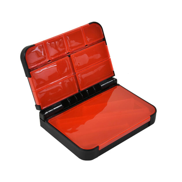 La Mikado Double Sided Box rappresenta un accessorio indispensabile per mantenere il materiale da pesca in ordine, ben visibile e facilmente accessibile.